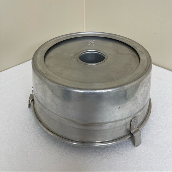 Wear-Ever Other - Wear Ever 10' X 4" Vintage 2-Piece Round Aluminum Angel Food Cake Pan No. 2744